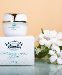 Kem sữa dưỡng cấy trắng: Whitening face cream